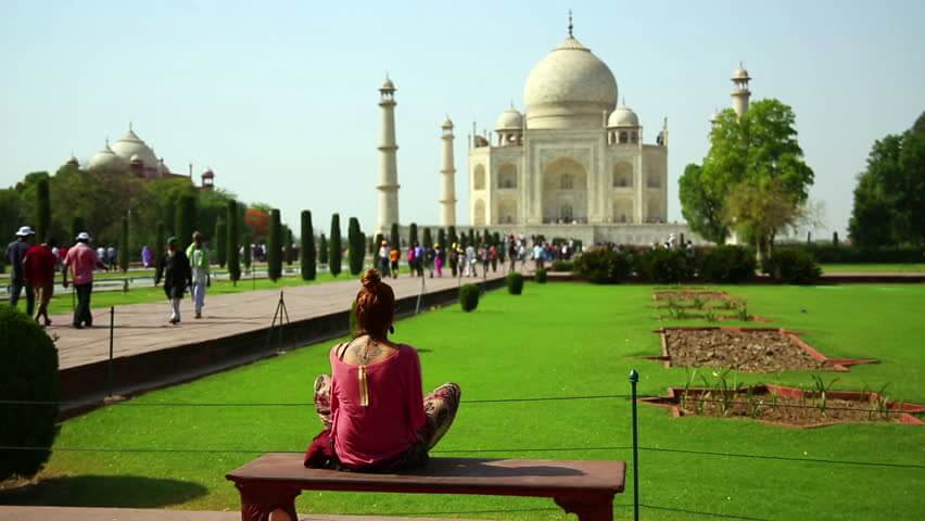 Two days Agra sightseeing Taxi Service with Fatehpur Sikri