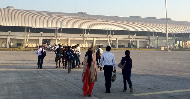 Aurangabad Airport to Shirdi Taxi Next day return
